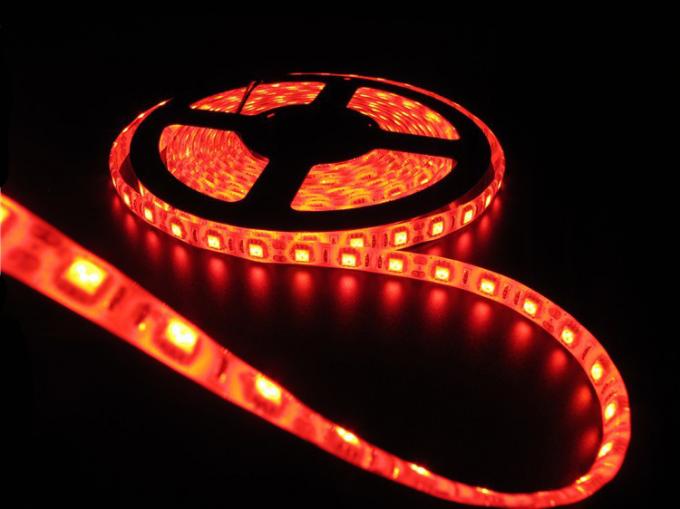 Lumière flexible de bande de LED
