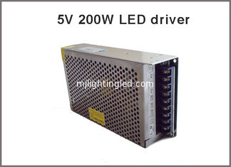 CHINE le transformateur d'éclairage du conducteur 5V 40A d'affichage mené par 200W a mené l'adaptateur de pixel fournisseur