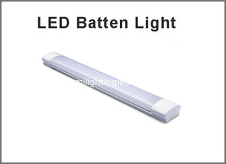 CHINE Les lumières de tube du tube 0.3m 0.6m 0.9m 1.2m 1.5m de Batten de lumière de la CE ROHS LED remplacent la lumière fluorescente pour l'éclairage d'intérieur fournisseur