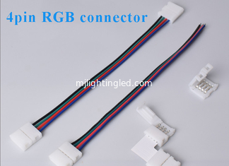CHINE Le RVB a mené le fil de connecteur femelle d'aiguille du câble 4pin de diviseur de puissance de prise de connecteur de bande des goupilles RVB LED de la lumière de bande 4 fournisseur